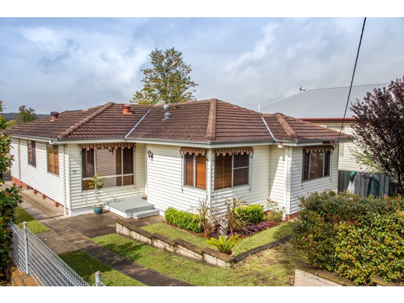 97 Naughton Ave, Birmingham Gardens NSW 2287