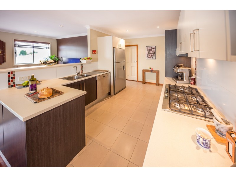 97 Naughton Ave, Birmingham Gardens NSW 2287