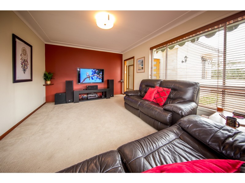 97 Naughton Ave, Birmingham Gardens NSW 2287