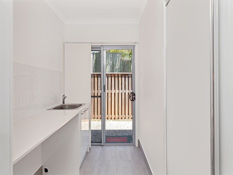 8 Swiftlet Place, Forest Glen QLD 4556