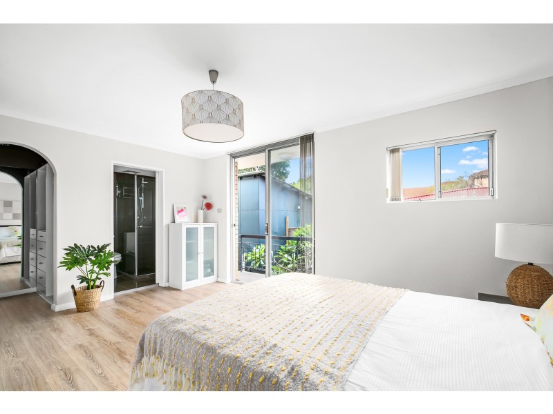 2/9 Regent Street, Dee Why NSW 2099