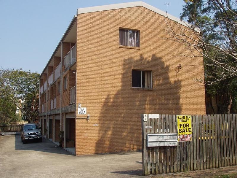 2/8 Auburn Terrace, Indooroopilly QLD 4068