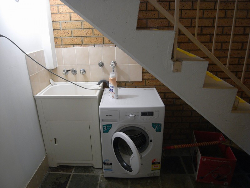 2/8 Auburn Terrace, Indooroopilly QLD 4068