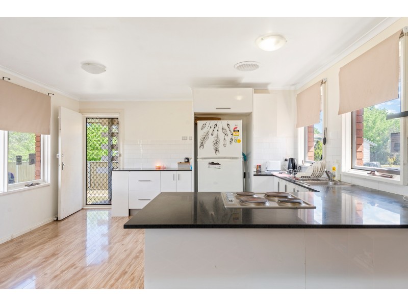 4 Tasha Place, Orange NSW 2800