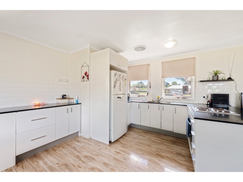 4 Tasha Place, Orange NSW 2800