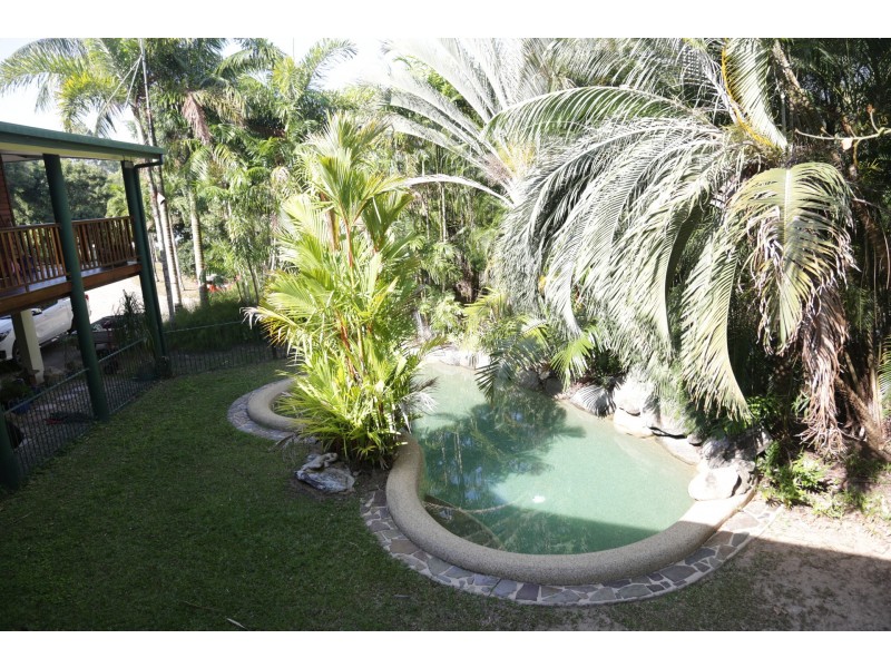 1-3 Beltana Close, Redlynch QLD 4870