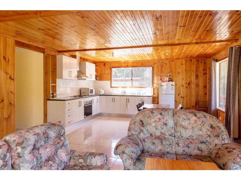 297 National Park Road, Loch Sport VIC 3851