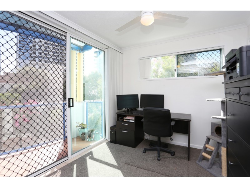 17/199 Surf Parade, Surfers Paradise QLD 4217