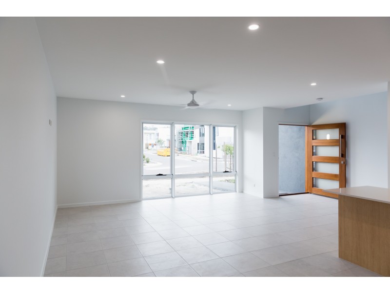 7 Bedarra Circuit, Maroochydore QLD 4558