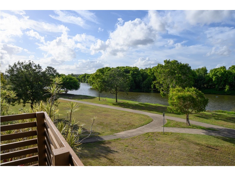 4/6 Whistler Way, Mount Pleasant QLD 4740