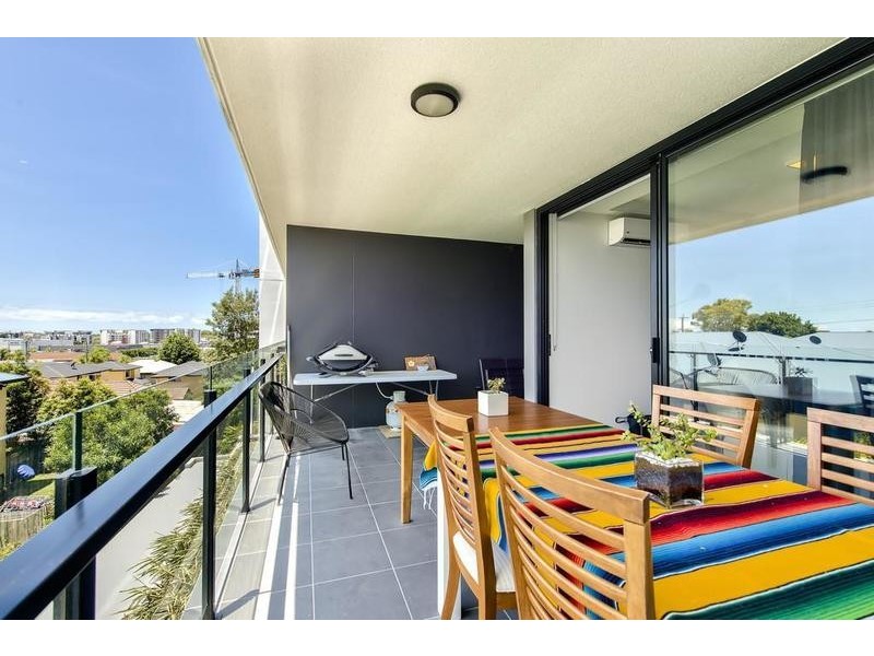 302/59 Latham Street, Chermside QLD 4032