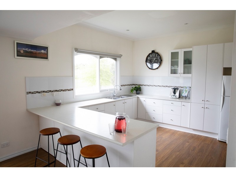 13 Walters Street, Trentham VIC 3458