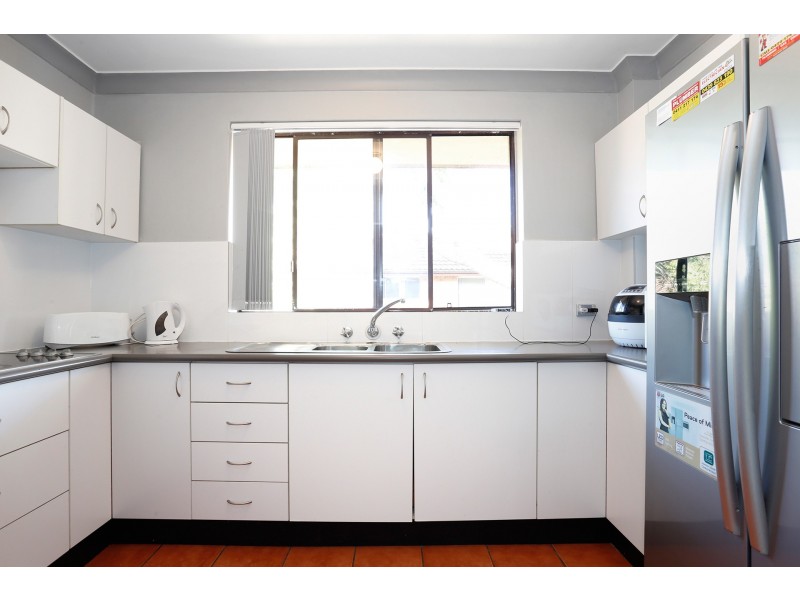 8/209 Hawkesbury Road, Westmead NSW 2145