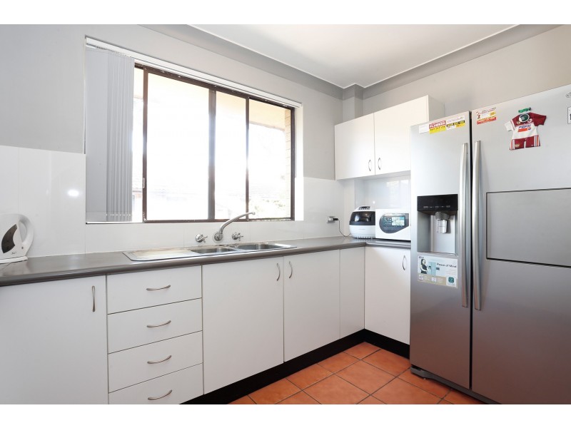 8/209 Hawkesbury Road, Westmead NSW 2145