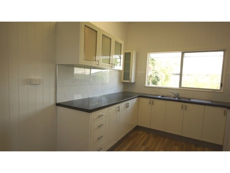 8 James Street, Mackay QLD 4740