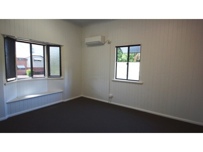 8 James Street, Mackay QLD 4740