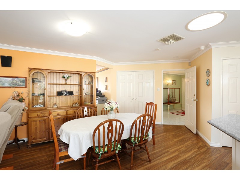 12 St Anthony Drive, Stirling WA 6021