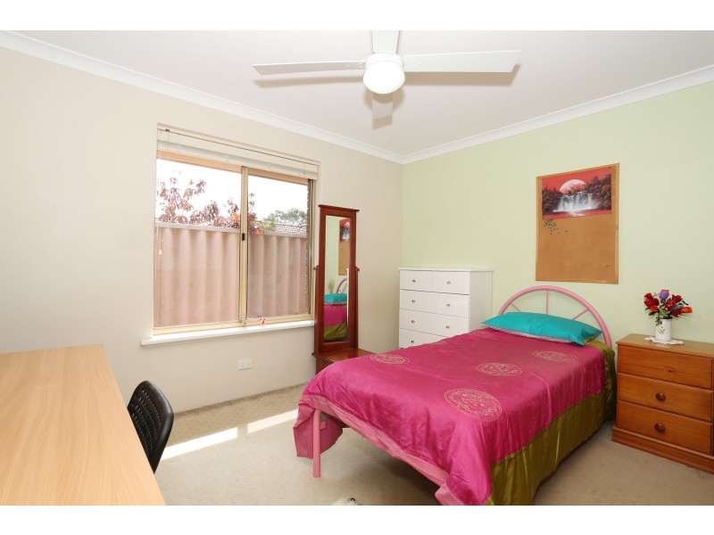 12 St Anthony Drive, Stirling WA 6021