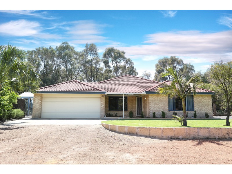 15 Longshore Place, Leschenault WA 6233