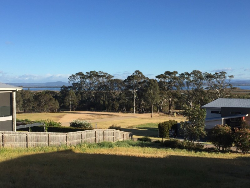 3 Windermere Terrace, Paynesville VIC 3880