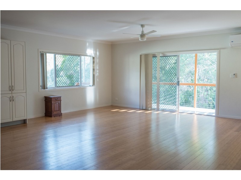 18 Mayes Circuit, Caboolture QLD 4510