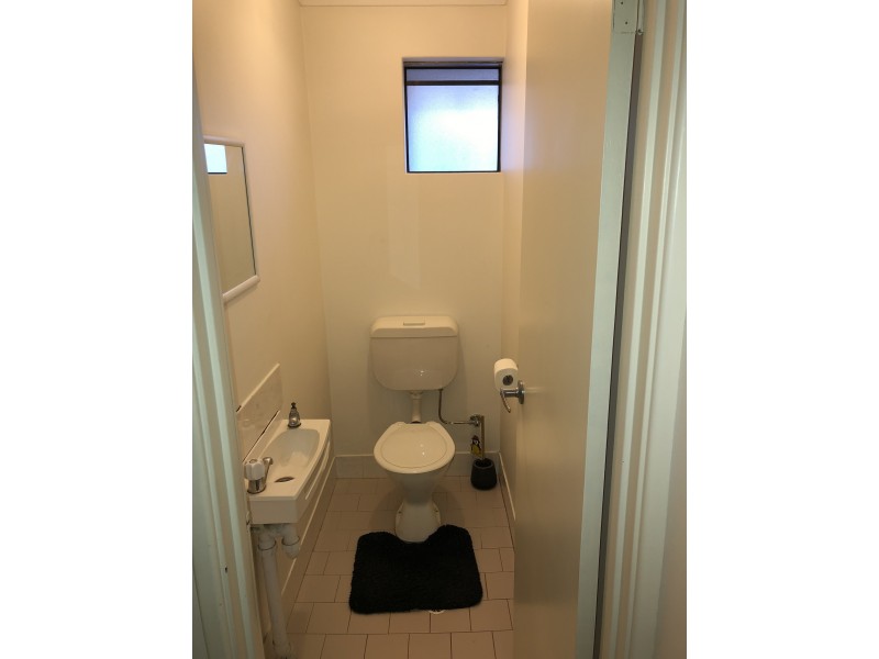 1/8 Waterfall Cove, Greenfields WA 6210