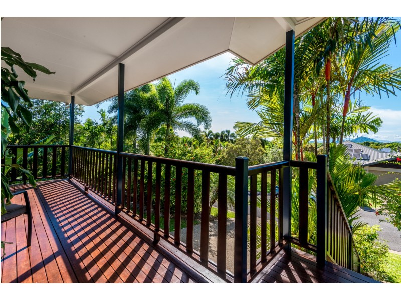 24 Macarthur Close, Palm Cove QLD 4879