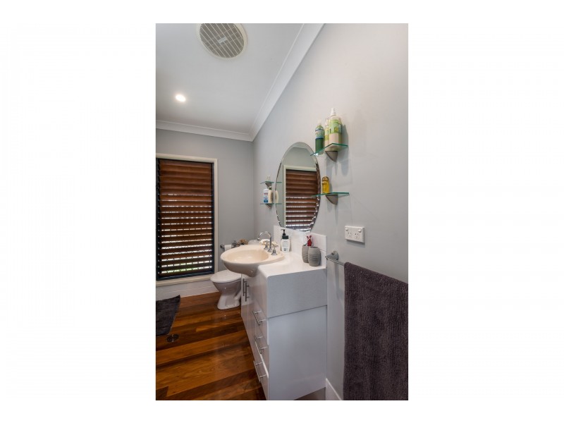 24 Macarthur Close, Palm Cove QLD 4879