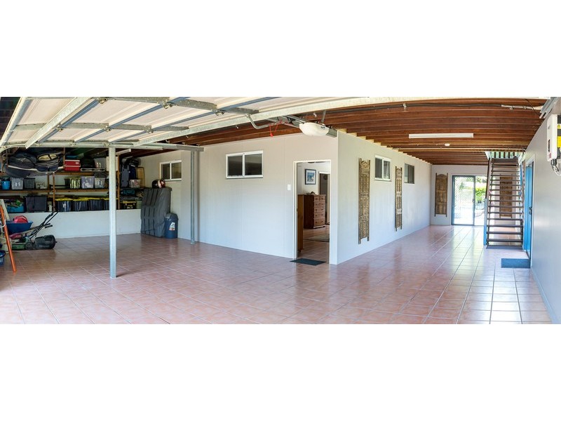 24 Macarthur Close, Palm Cove QLD 4879