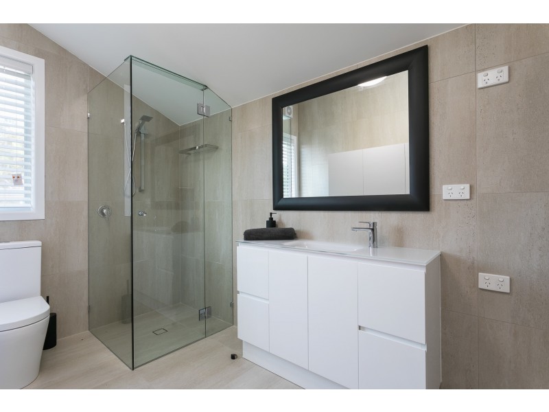 482 Oxley Avenue, Redcliffe QLD 4020