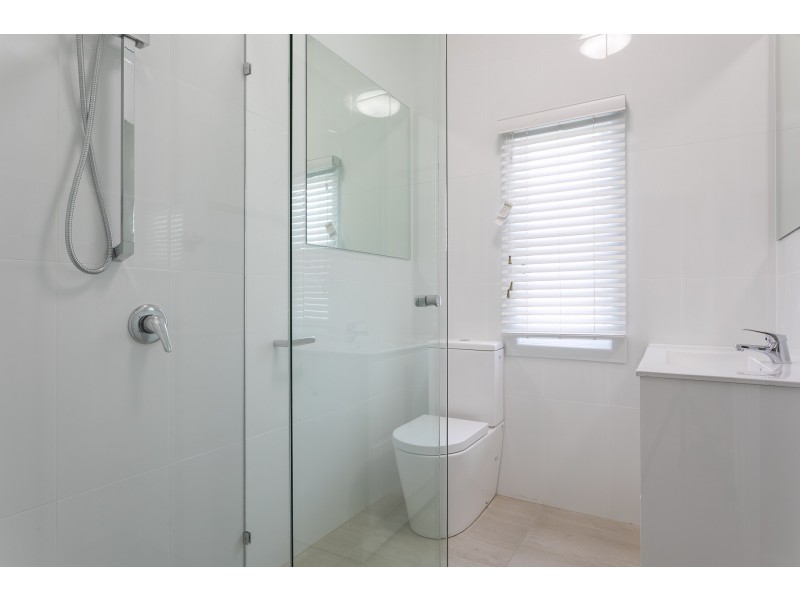 482 Oxley Avenue, Redcliffe QLD 4020