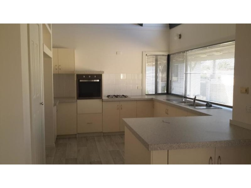 7 Jersey Place, Eaton WA 6232