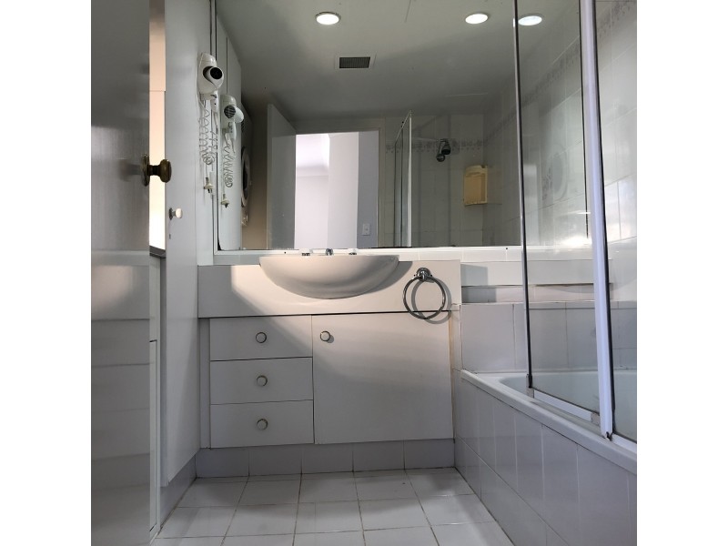 39/25-27 Peninsular Drive, Surfers Paradise QLD 4217