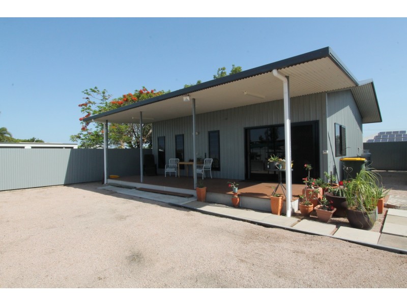 69 Drysdale Street, Brandon QLD 4808