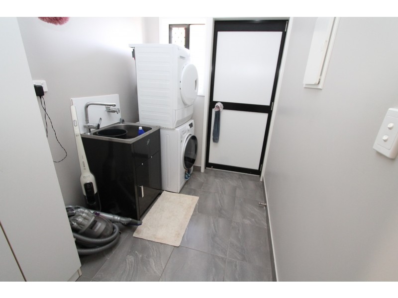 69 Drysdale Street, Brandon QLD 4808