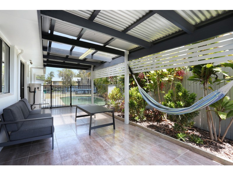 636 David Low Way, Pacific Paradise QLD 4564