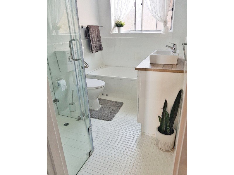 2/13 Brighton Avenue, Croydon Park NSW 2133