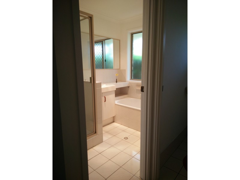 Varsity Lakes QLD 4227