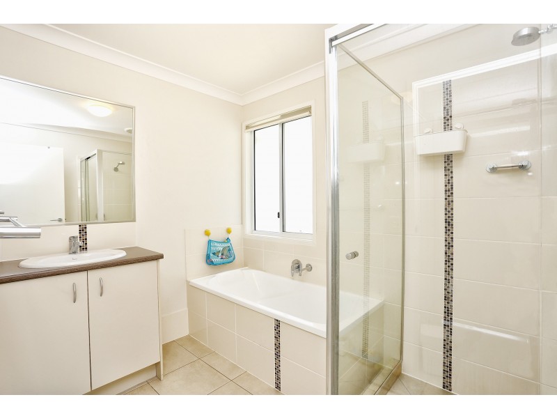 4 Sheave Street, Birtinya QLD 4575