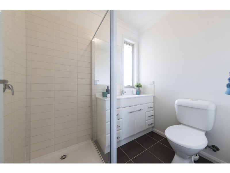 1/7 Leigh Court, Dallas VIC 3047