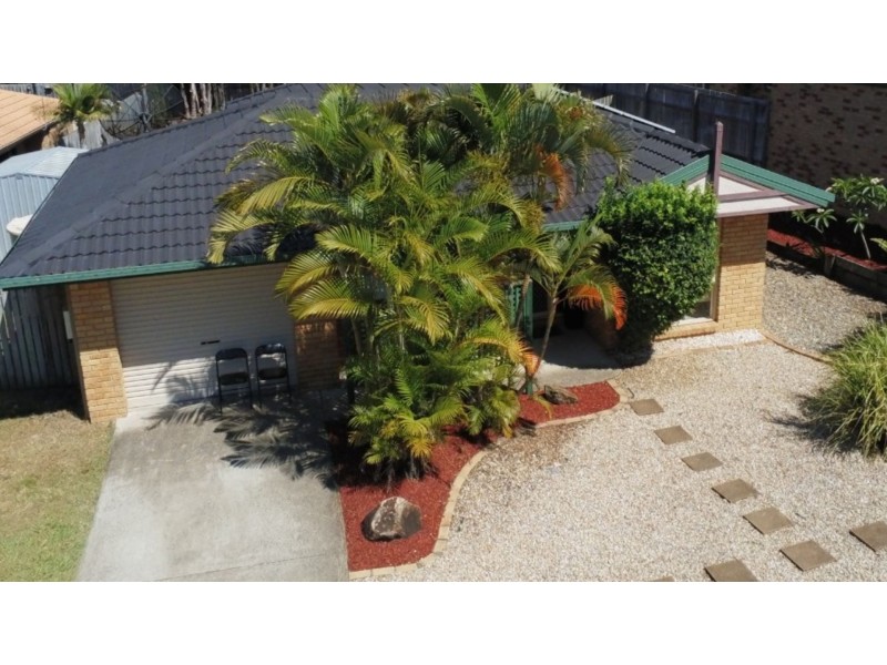 4 Robusta Place, Forest Lake QLD 4078