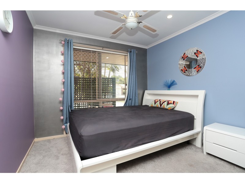 4 Robusta Place, Forest Lake QLD 4078