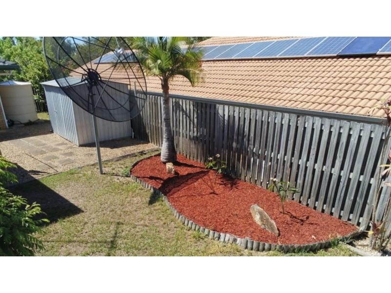 4 Robusta Place, Forest Lake QLD 4078