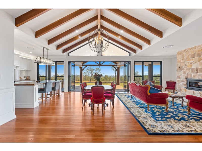 183 Cooby Dam Road, Meringandan QLD 4352