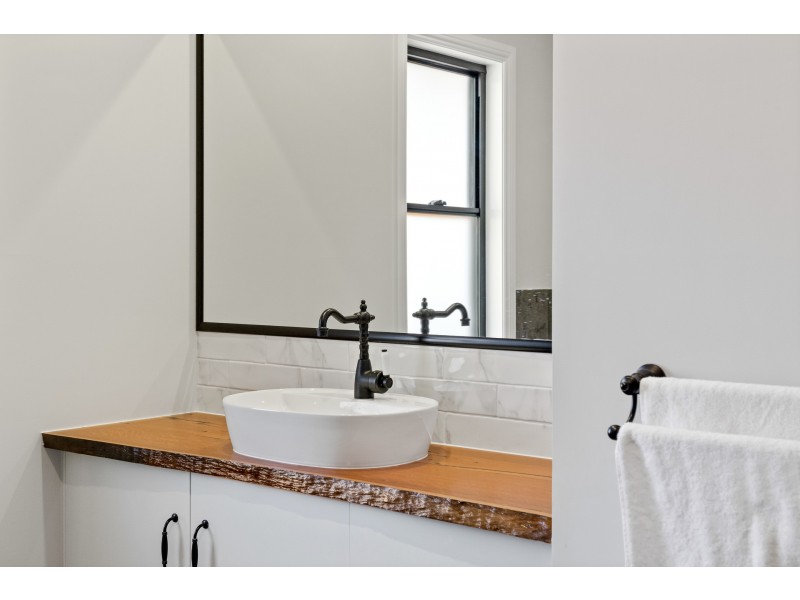 183 Cooby Dam Road, Meringandan QLD 4352