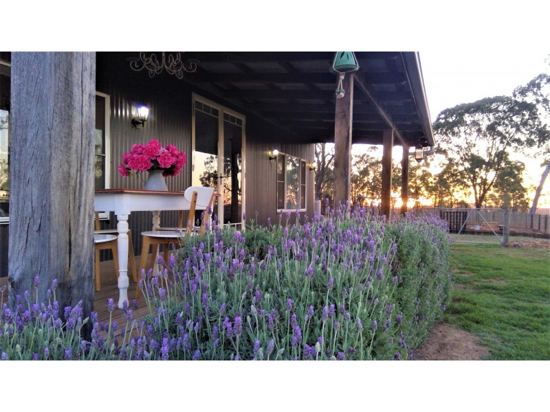 183 Cooby Dam Road, Meringandan QLD 4352