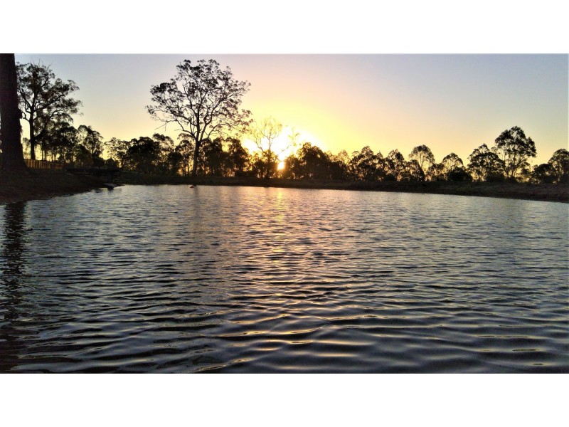 183 Cooby Dam Road, Meringandan QLD 4352