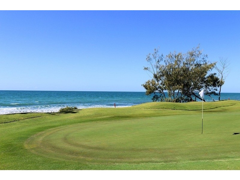 93 Barolin Esplanade, Coral Cove QLD 4670