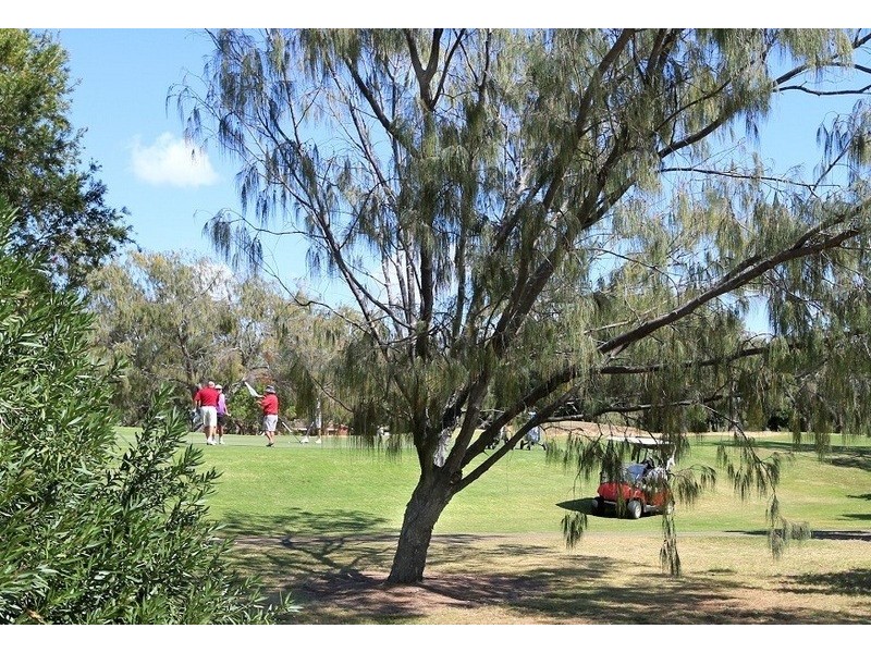 93 Barolin Esplanade, Coral Cove QLD 4670