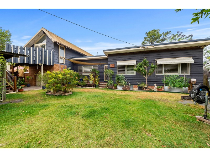 102 Bayview Road, Tea Gardens NSW 2324